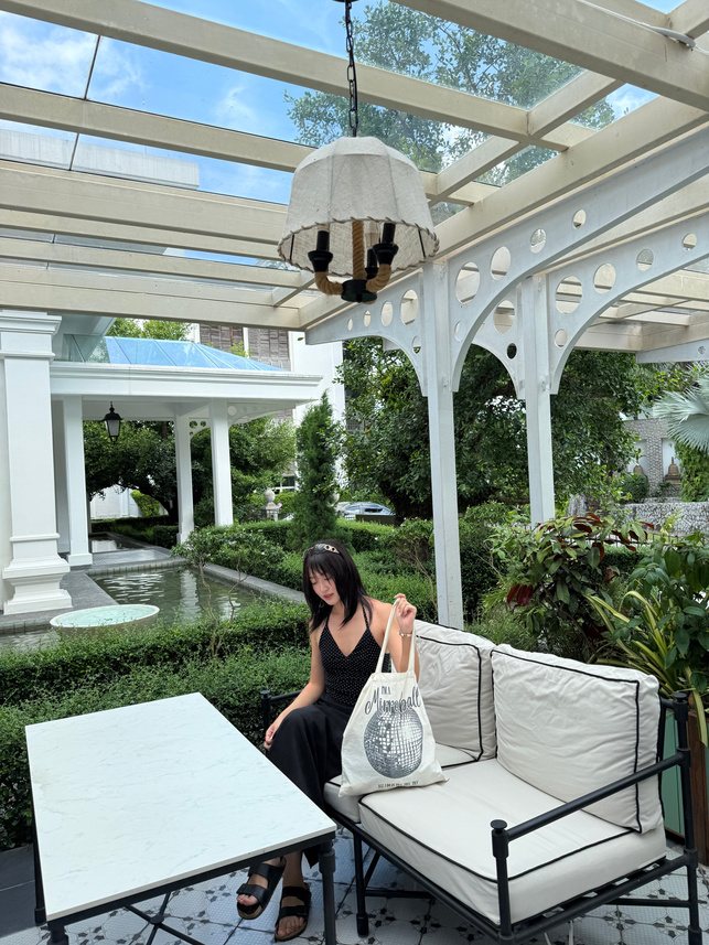 Styled still, conservatory